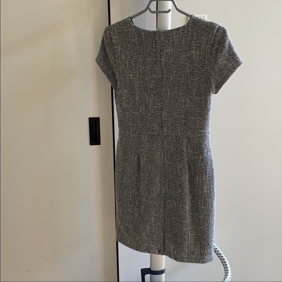 BR bouclée dress - Picture 2 of 5